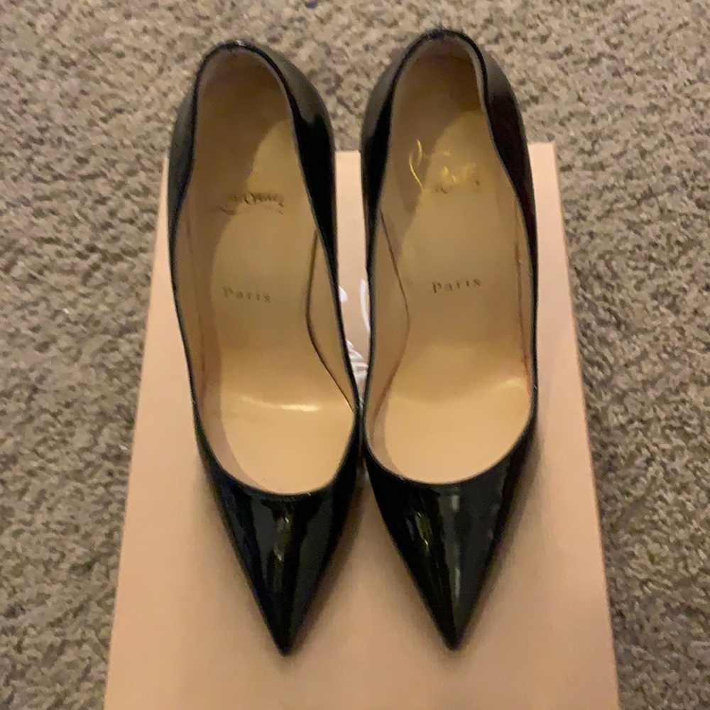 Christian Louboutin “So Kate” Patent Pump 120 mm